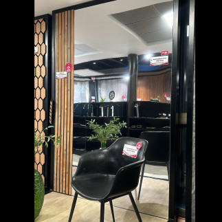 Revest. Uv Tipo Espejo 2.44m X 1.22m X 5mm Rinde 2.9768m2