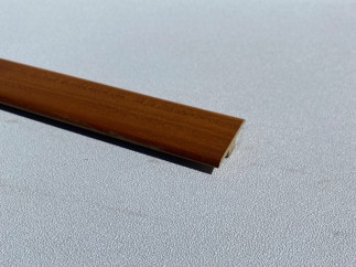 Cubrejunta Plana 1018-1 Miel 2.40 Mt